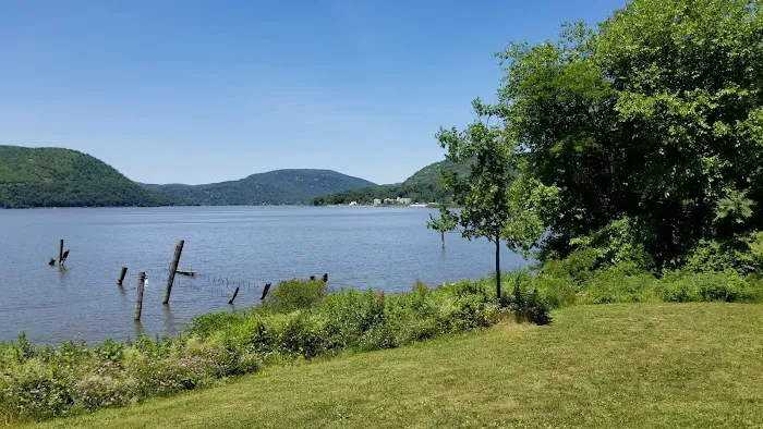 Peekskill Landing Park Picture 9