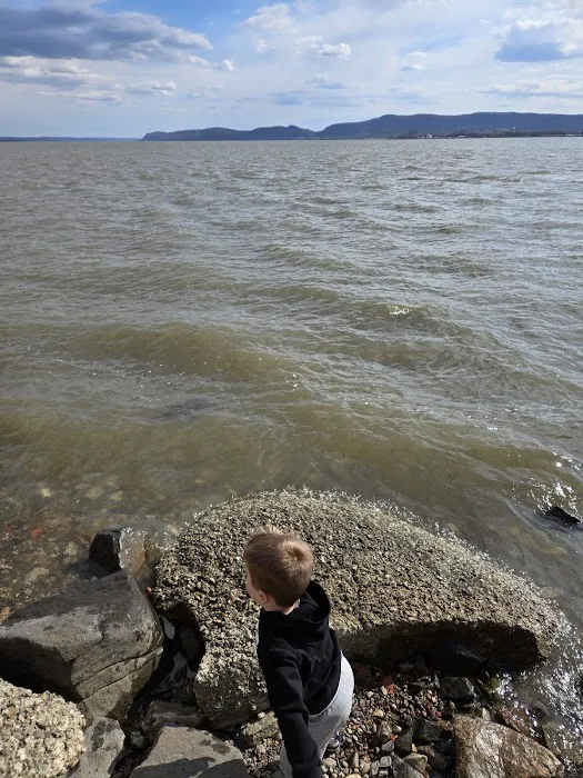 Cortlandt Waterfront Park in Verplanck Picture 3