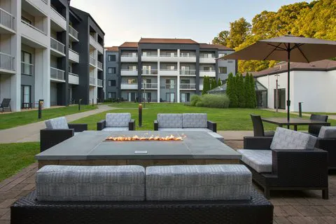 Courtyard Norwalk Picture 6