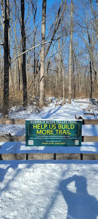 Norwalk River Valley Trail (Skunk Lane Entrance) Picture 2