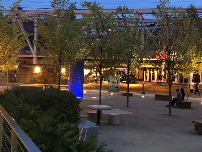 Washington Street Plaza Picture 6