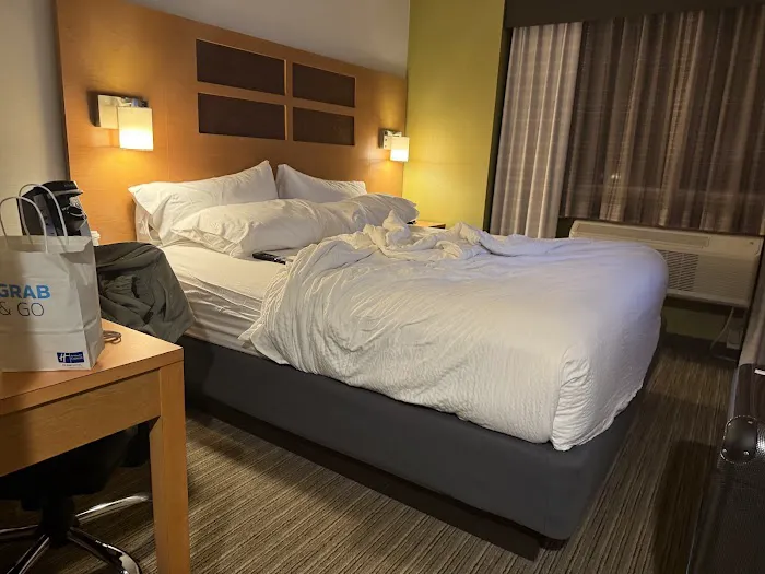 Holiday Inn Express New York City Times Square by IHG Picture 5