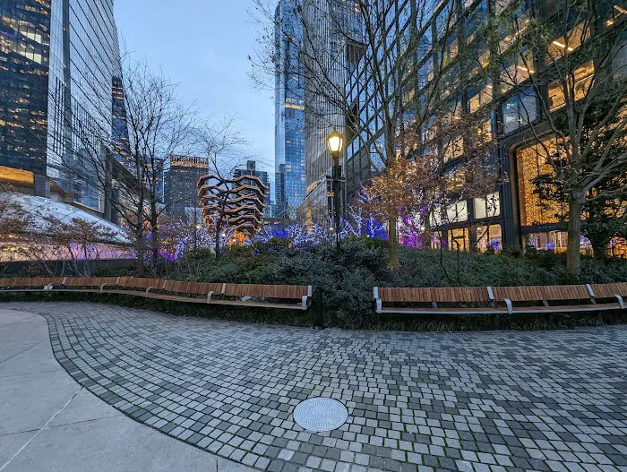 Bella Abzug Park Picture 10