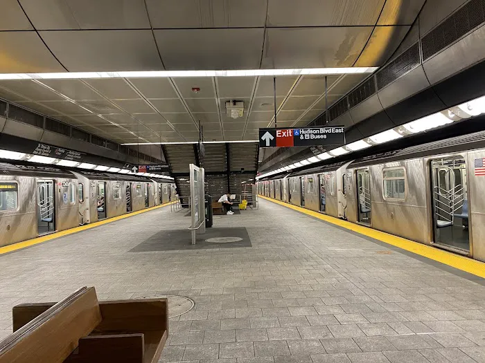 34 street-Hudson yards Picture 5