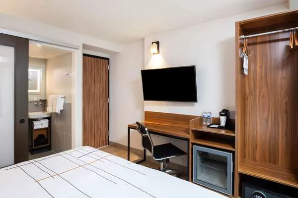 La Quinta Inn & Suites by Wyndham Times Square South Picture 4