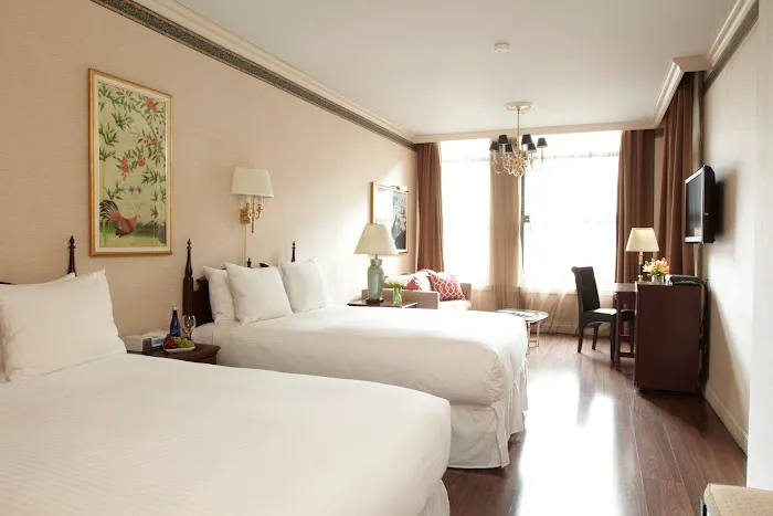The Avalon Hotel Picture 1
