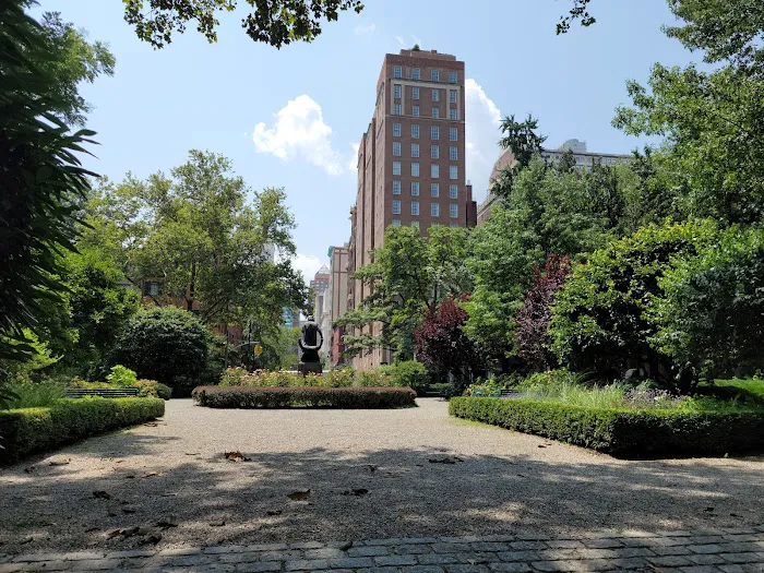 Gramercy Park Picture 1
