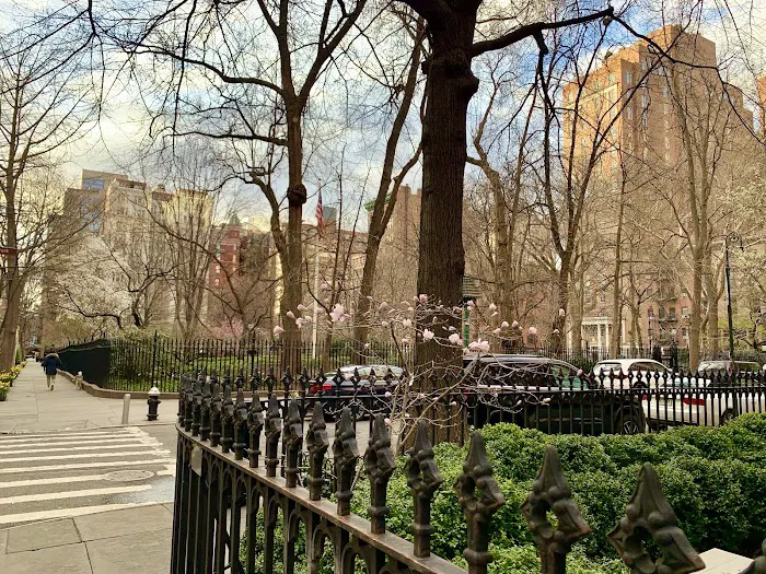 Gramercy Park Picture 9