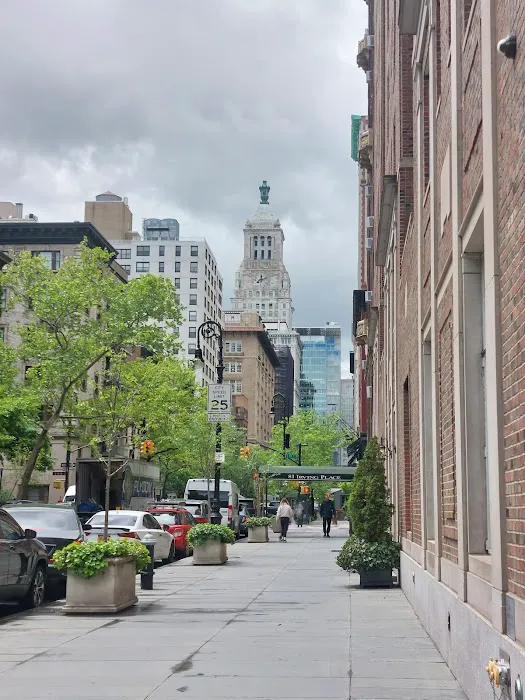 Gramercy Park Picture 5