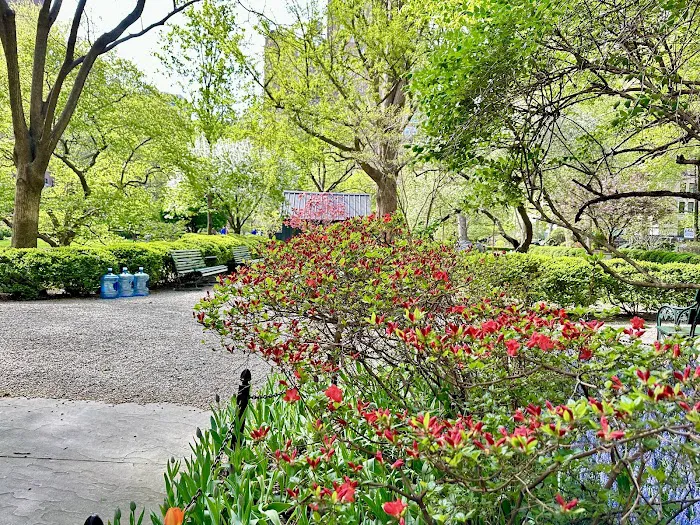 Gramercy Park Picture 10