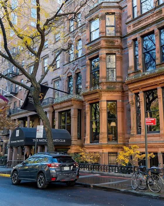 Gramercy Park Picture 3