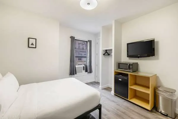Hotel 27 by LuxUrban Picture 4