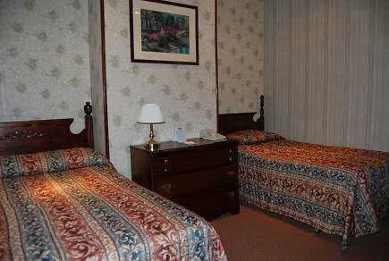 Hotel 17 - Extended Stay Picture 1