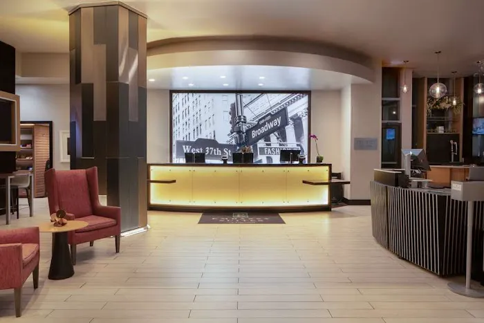 Embassy Suites by Hilton New York Manhattan Times Square Picture 7