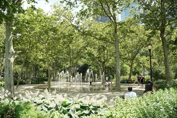 The Battery Fountain Splash Pad Picture 9