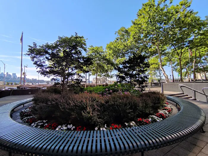 New York Vietnam Veterans Memorial Plaza Square Picture 7