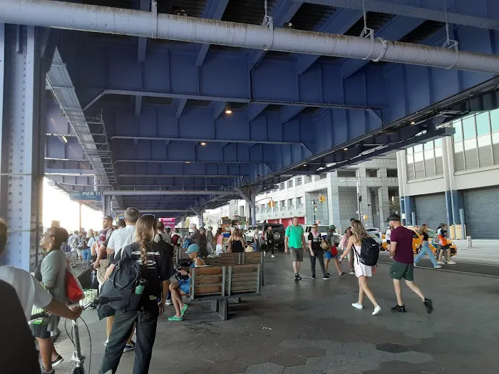 East River Esplanade. Picture 7