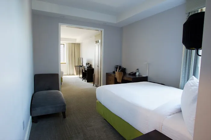 The Leon Hotel Picture 4