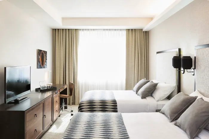 The Leon Hotel Picture 6