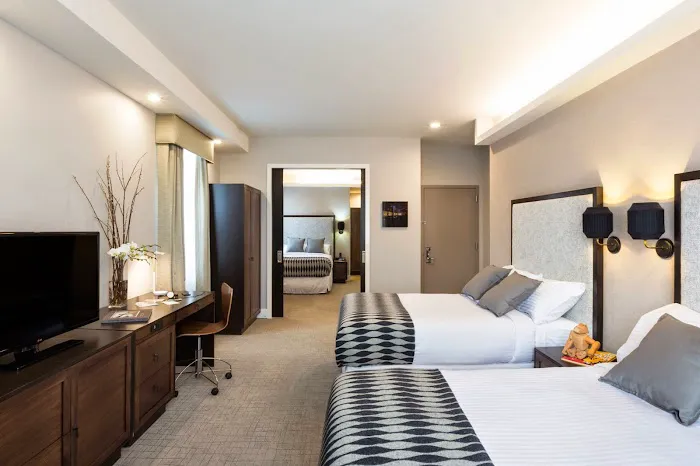 The Leon Hotel Picture 1