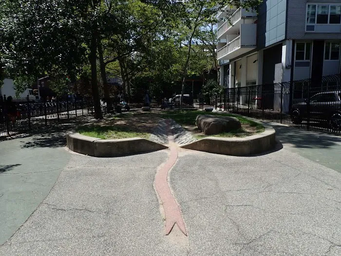 Mercer Playground Picture 10