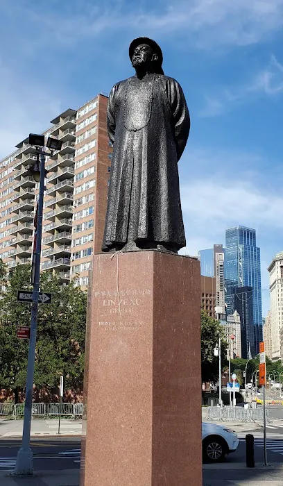 Kimlau Square Picture 2