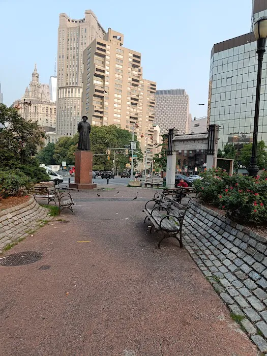 Kimlau Square Picture 7