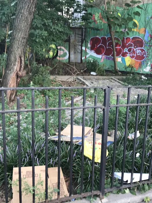 St. James Triangle Picture 10