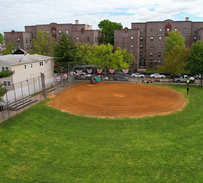 11th Street Park Picture 3