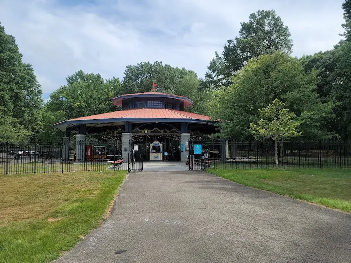 Willowbrook Park Picture 3