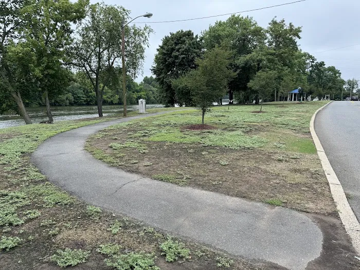 Mary Rusignola Park Picture 2