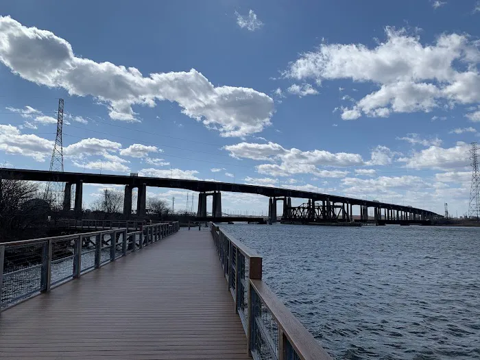Boardwalk Promenade - Laurel Hill Park Picture 4