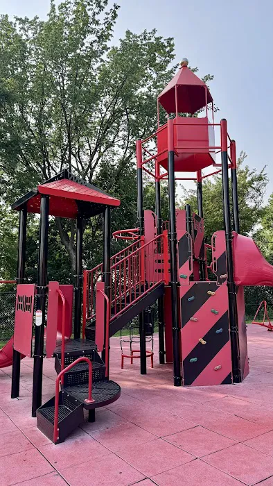 10th Street Park Picture 8