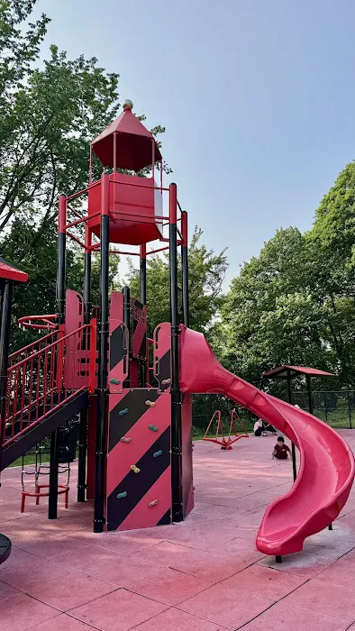 10th Street Park Picture 4