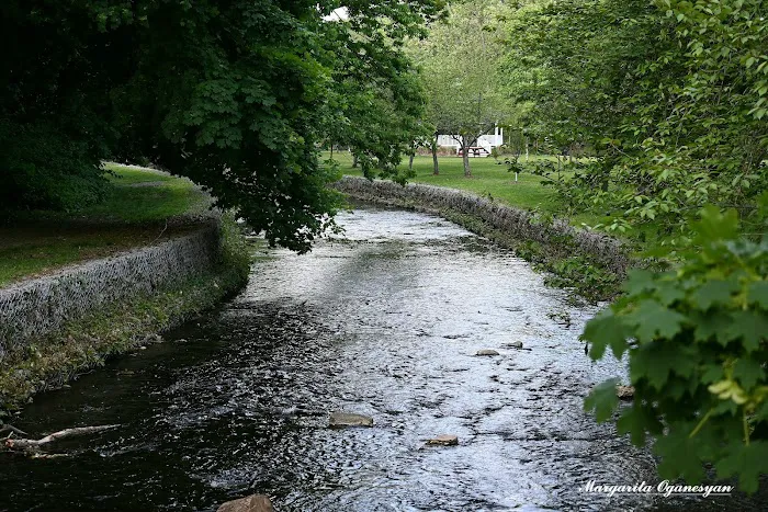 Kingsland Park Picture 3