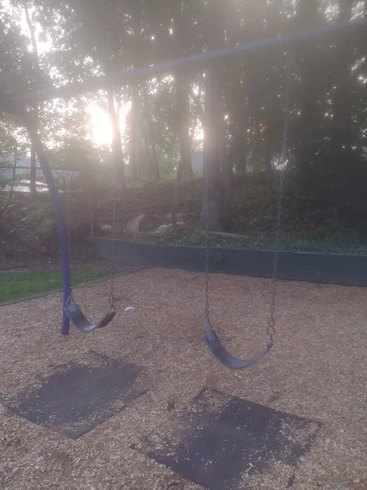 Hillside Park Picture 4