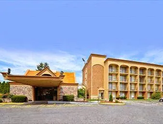 Howard Johnson by Wyndham Clifton NJ Picture 1