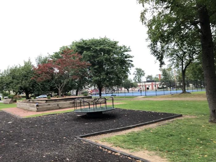 Chelsea Park Picture 9