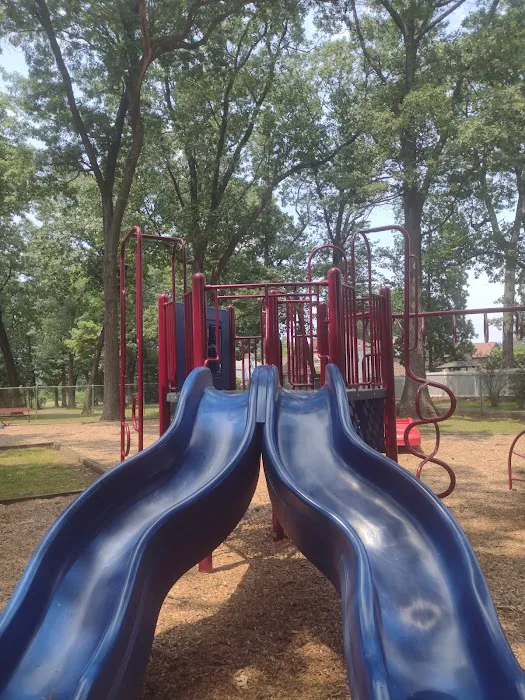 Allwood Park Picture 8