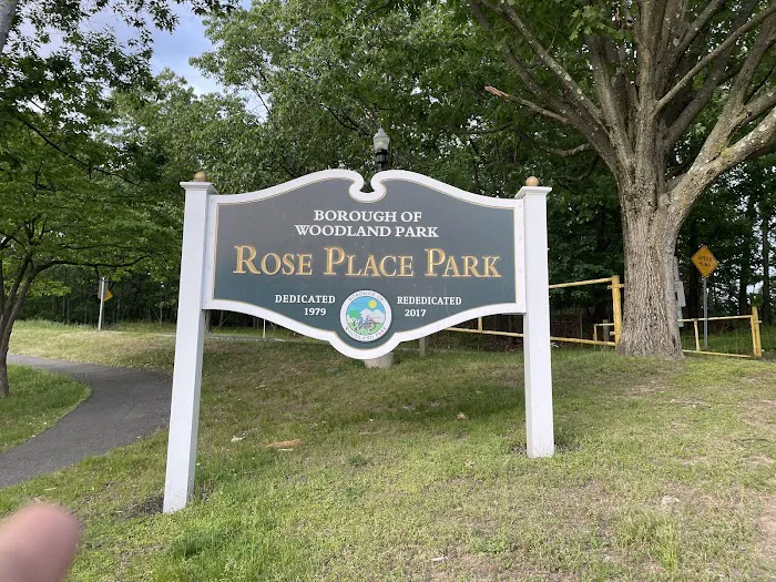 Rose Place Park Picture 2