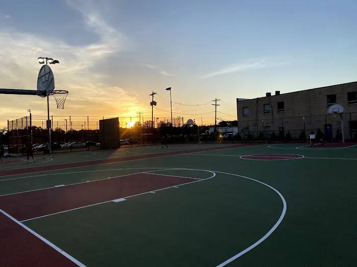 Smith Field Park Picture 6