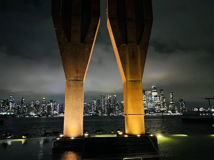 9/11 Memorial Weehawken Picture 3