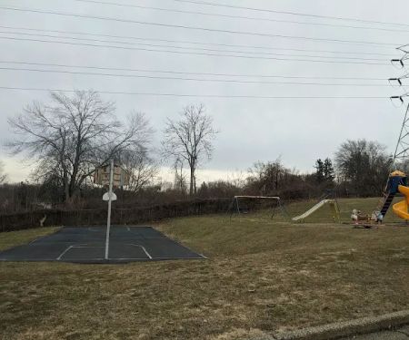 Laurel Drive Park
