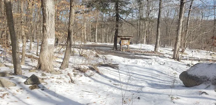 Sterling Forest South Gate Trailhead Picture 4