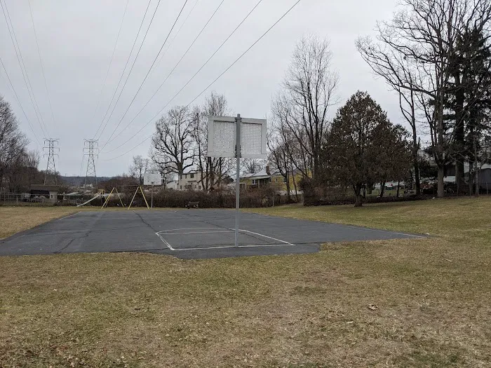 Heights Road Park Picture 1