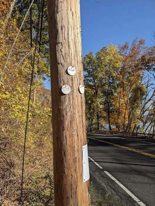 1777 Trailhead Picture 8