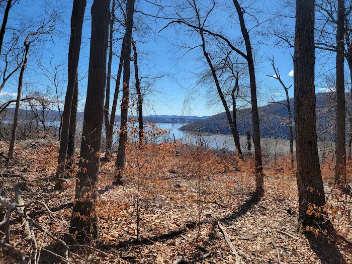 Bear Mountain Bridge Toll House Trail Head Picture 6