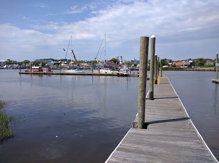 Norwalk Visitor's Docks Picture 3