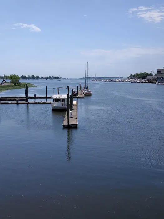 Norwalk Visitor's Docks Picture 7