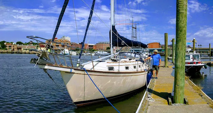 Norwalk Visitor's Docks Picture 1